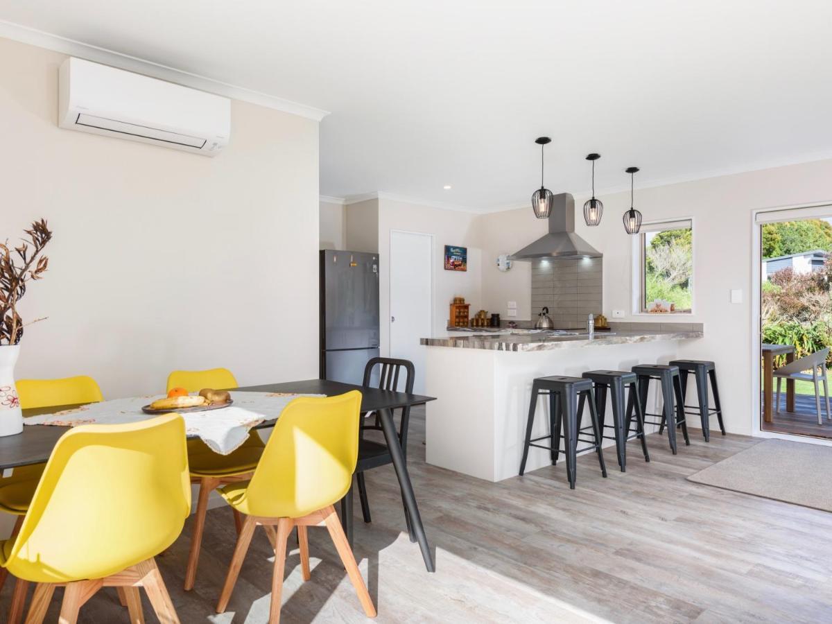 Modern Beach Break - Waihi Beach Holiday Home 외부 사진