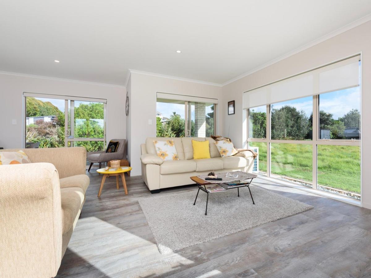 Modern Beach Break - Waihi Beach Holiday Home 외부 사진